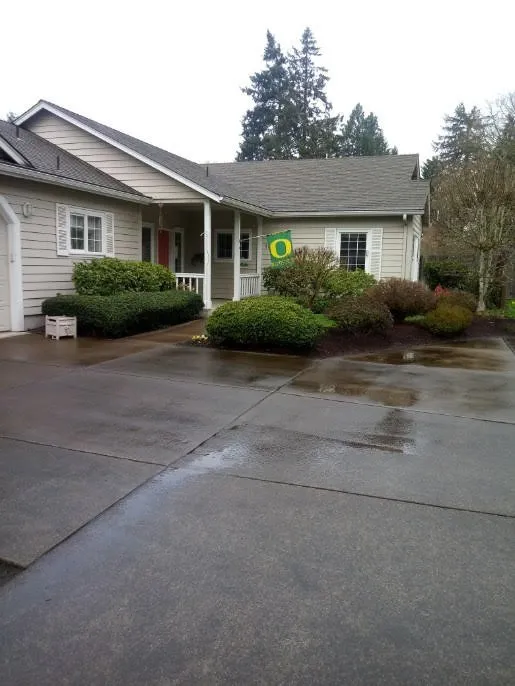 Affordable yard cleanup service experts serving Eugene, OR - Diaz Gardening Services