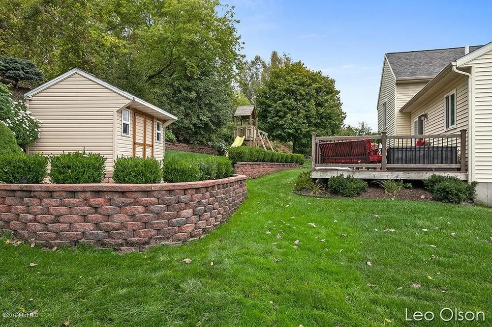 Trusted landscape installation in Holland, MI by Diaz Landscape