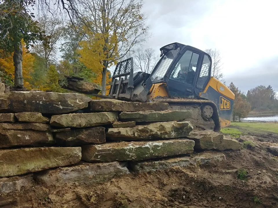 Professional lawn care service in Holland, MI - Diaz Landscape