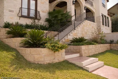 Top-rated yard cleanup service for beautiful yards in Austin, TX by Diaz Lawn