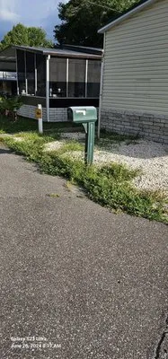 Diaz m landscaping Logo