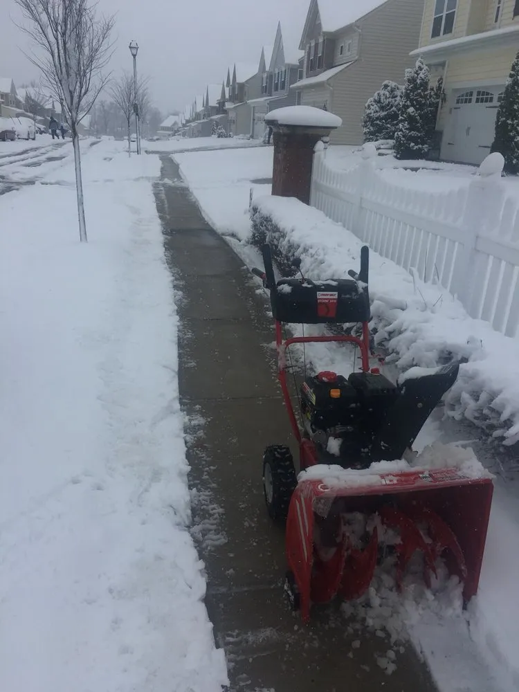 Top-rated yard maintenance in Nottingham, MD by Diaz Maintenance