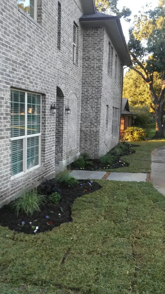 Trusted landscape design for beautiful yards in Garland, TX by Diaz Tree & Lawn Service