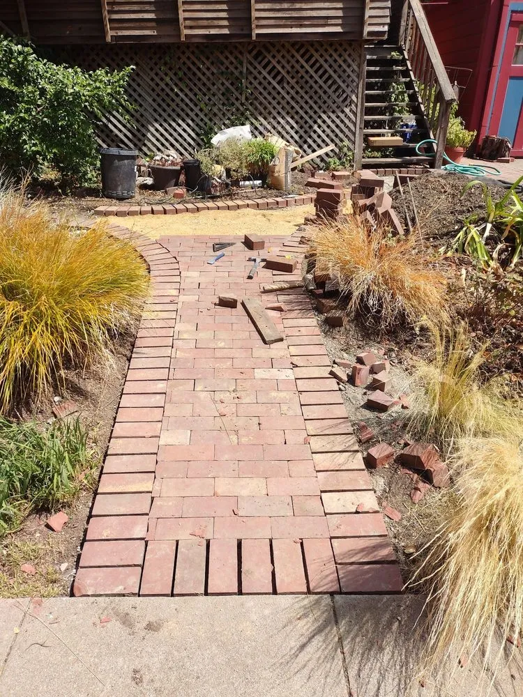Top-rated residential landscaping for outdoor upgrades in San Leandro, CA by Diazcamposeco Landscaping