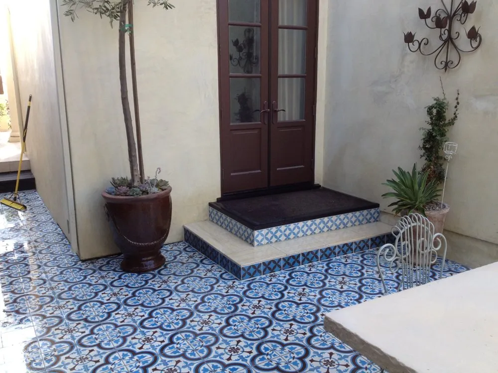 Professional outdoor landscaping in Glendale, CA by Dibara Masonry