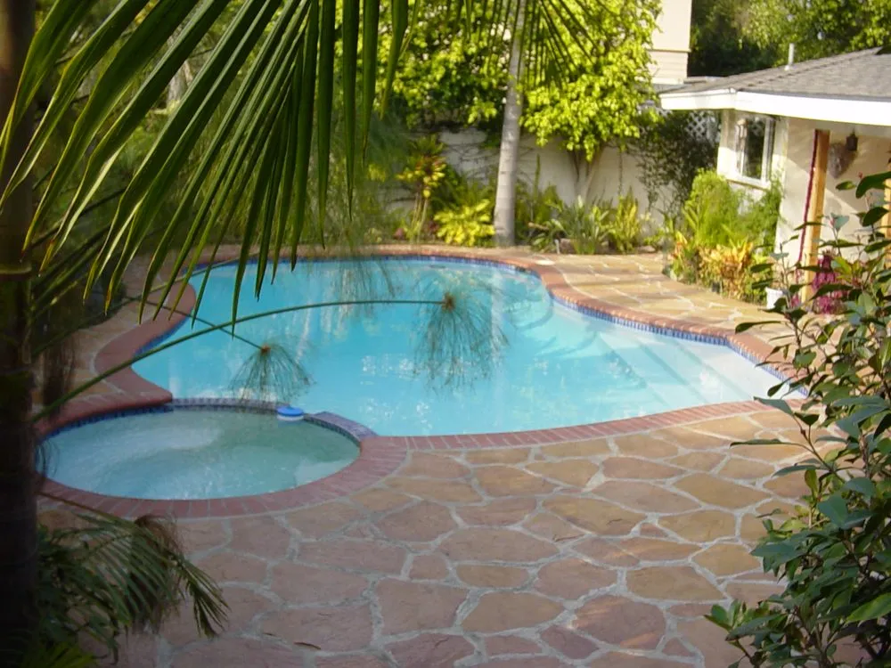 Affordable yard maintenance in Glendale, CA - Dibara Masonry