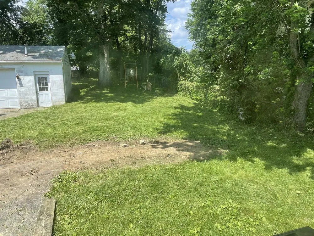 Reliable landscape installation in Springfield, OH by DiCenso's property management