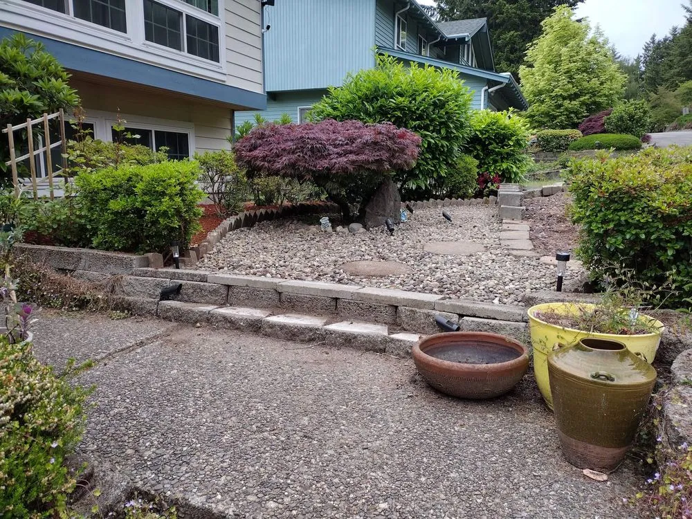 Custom outdoor landscaping experts serving Bremerton, WA - Dichesare's Services