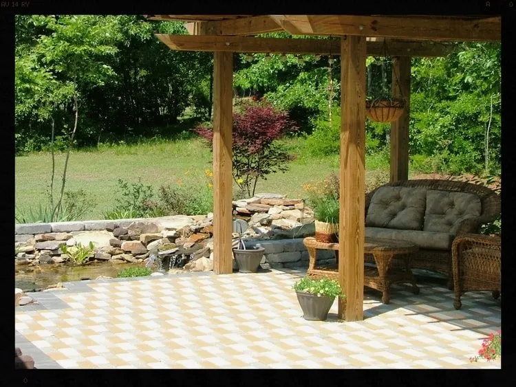 Local yard maintenance experts serving Lloyd, FL - Dickerson Landscaping & Lawn Care | Tallahassee, FL