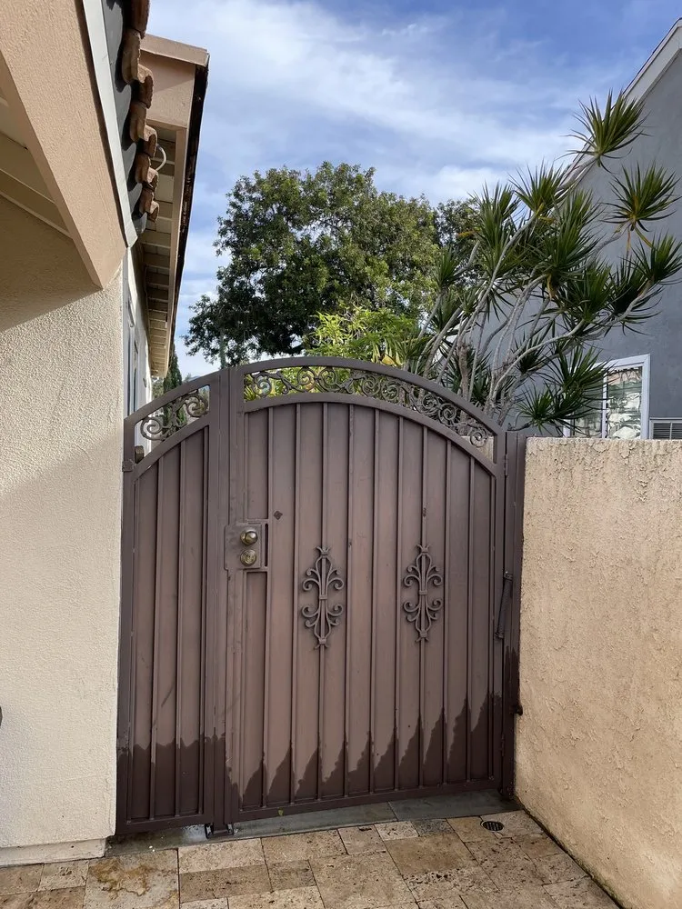 Custom landscape installation in Riverside, CA by Diego’s Landscaping & Tree Care Services