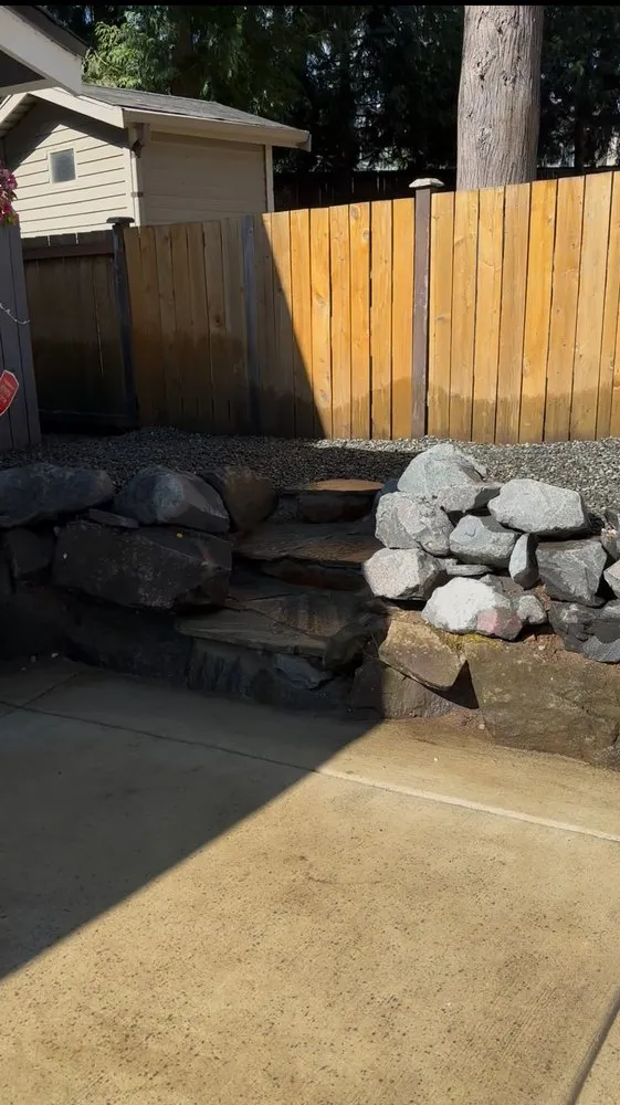 Trusted residential landscaping for year-round maintenance in Bellevue, WA by Diego's Landscaping & tree service