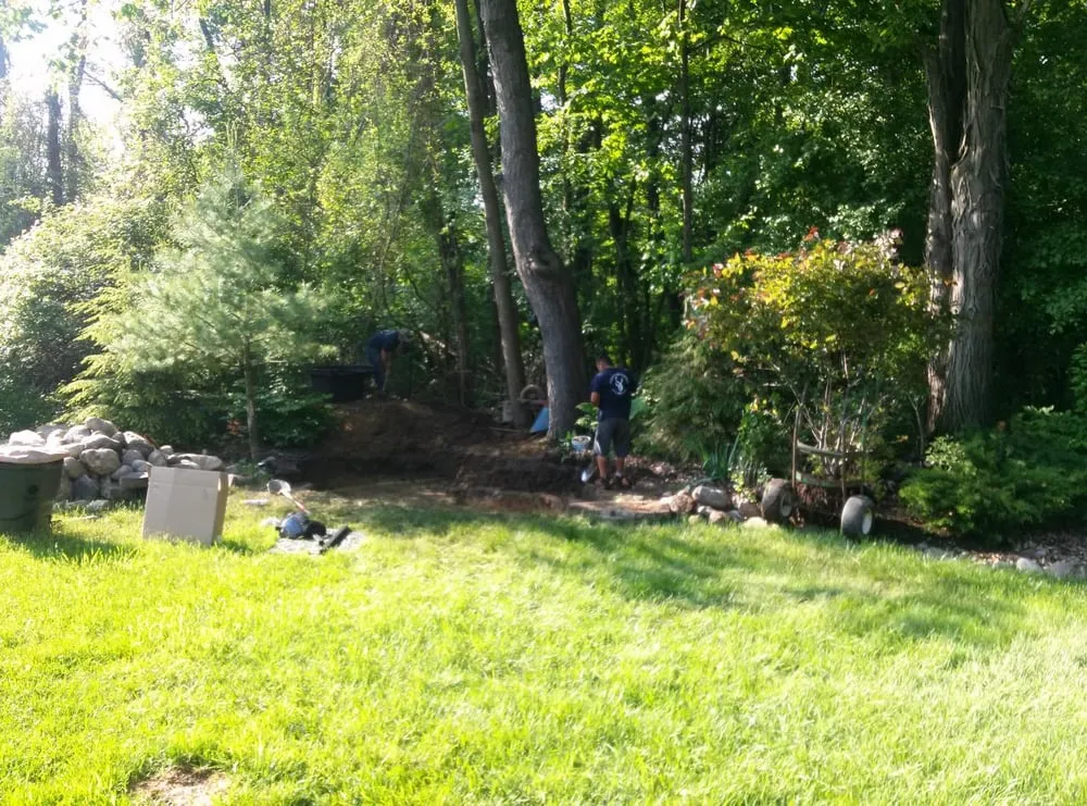 Top-rated garden landscaping for homes in Roseville, MI by Diegos Landscaping LLC