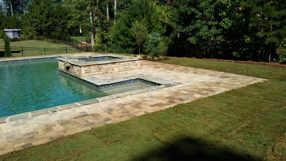 Top-rated garden landscaping in Loganville, GA by Diego's Lanscaping