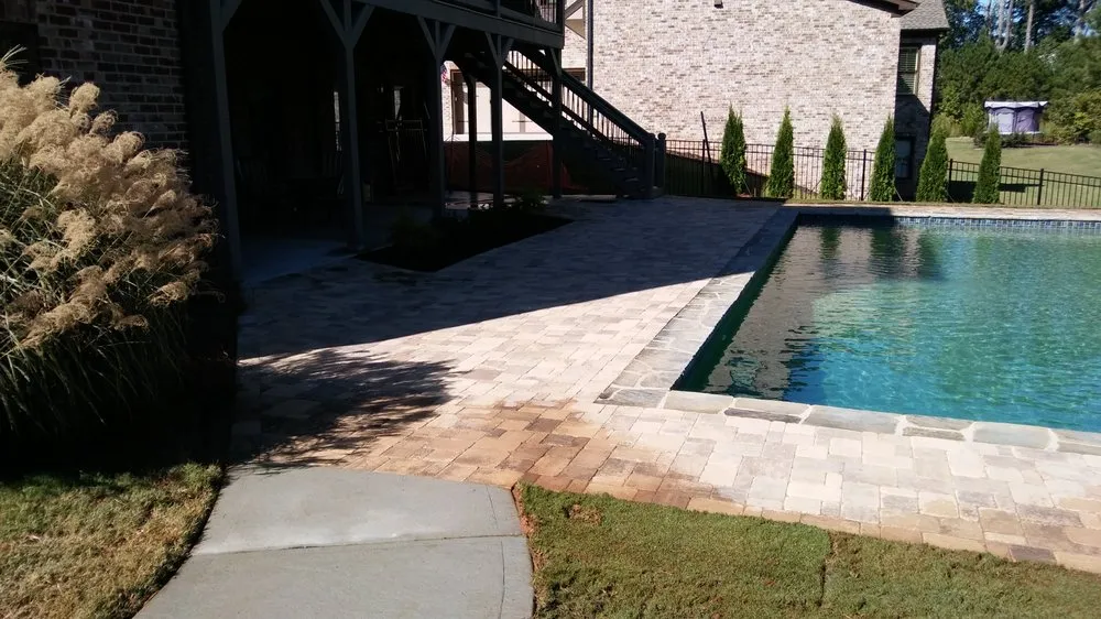 Top-rated landscaping services for homes across Loganville, GA - Diego's Lanscaping