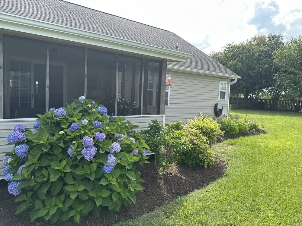 Local residential landscaping experts serving Burgaw, NC - Diego’s Lawn Care