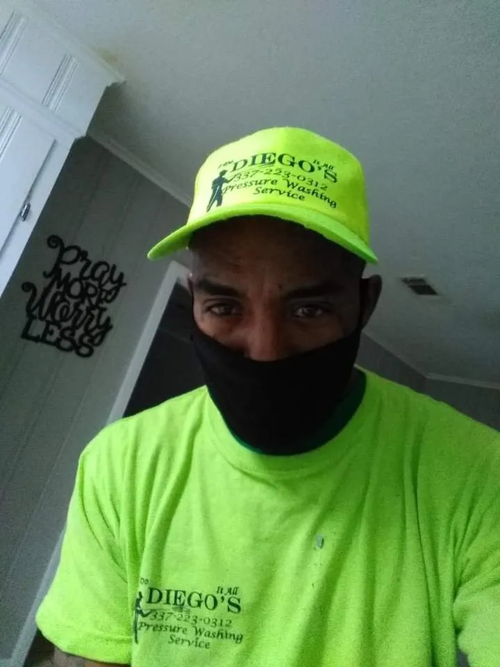 Local yard cleanup service for outdoor upgrades in Lake Charles, LA by Diego's Pressure Washing Service