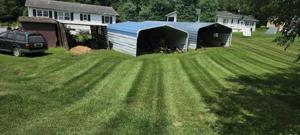 Trusted outdoor landscaping in Edinburg, VA by Diem Brothers Landscaping