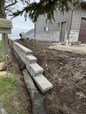 Dietzen Excavating & Landscaping Logo