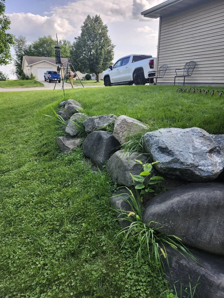 Affordable lawn care service for beautiful yards across Boscobel, WI - Dig Industries