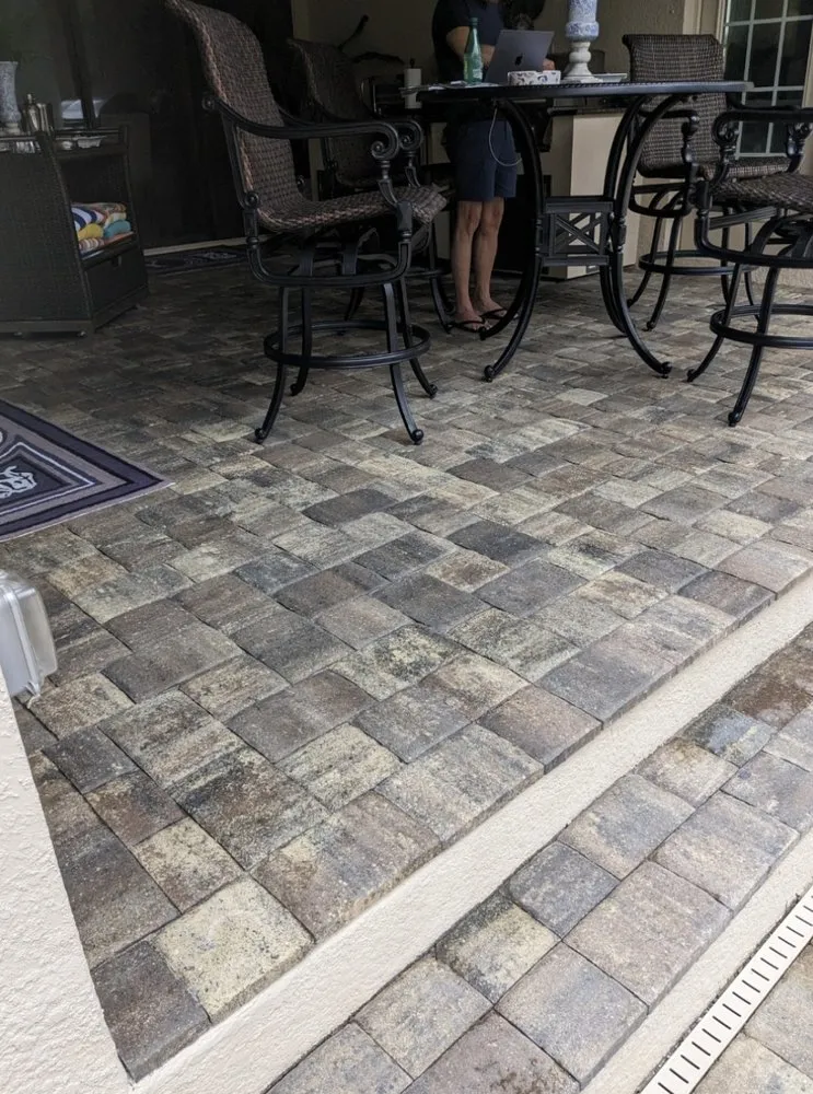 Local landscape installation experts serving Lakeland, FL - Dig It Dug It