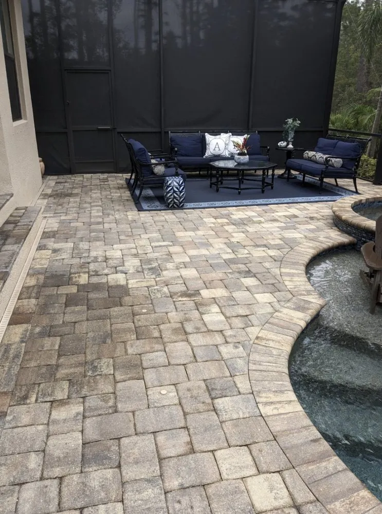 Trusted outdoor landscaping in Lakeland, FL by Dig It Dug It