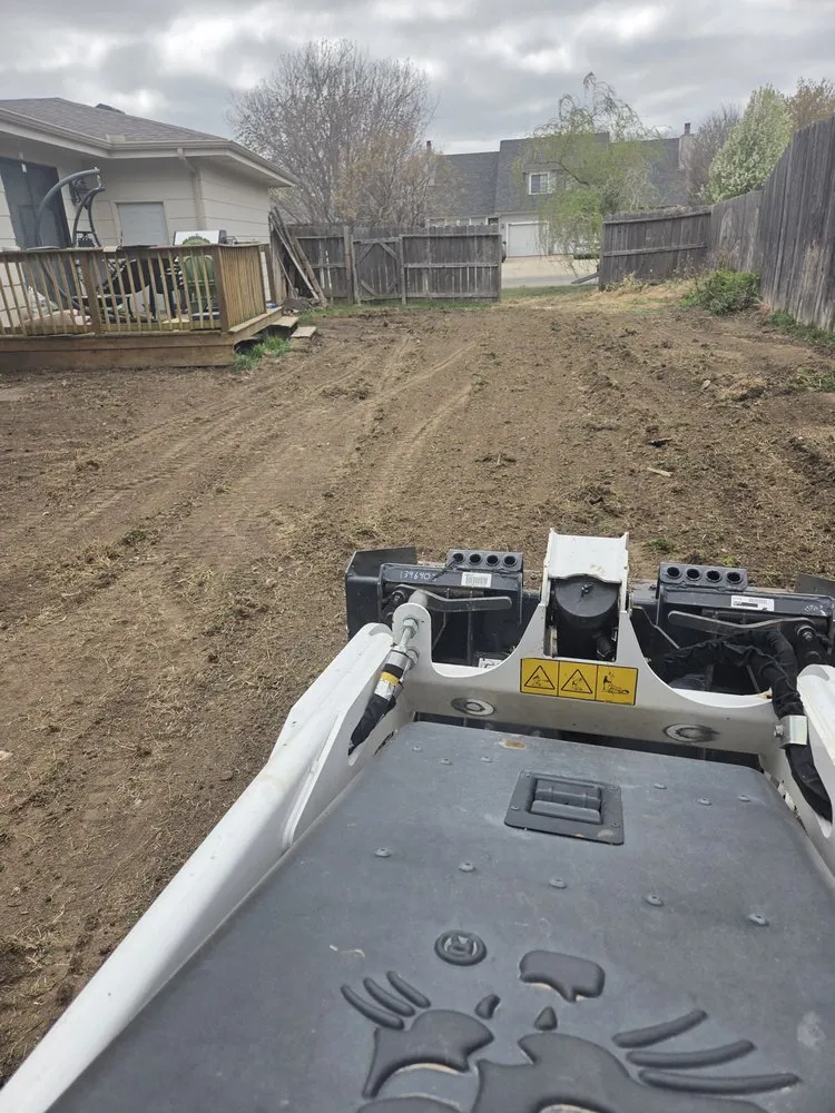 Local garden landscaping experts serving Wichita, KS - Dig It
