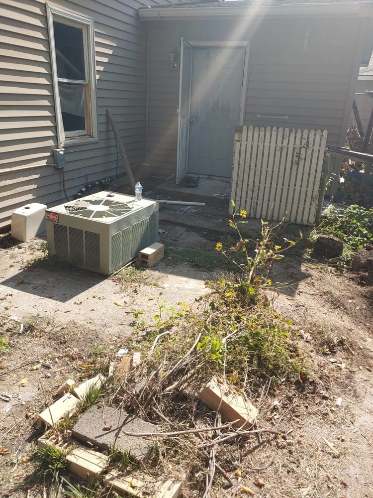 Trusted lawn care service for outdoor upgrades across Wichita, KS - Dig It