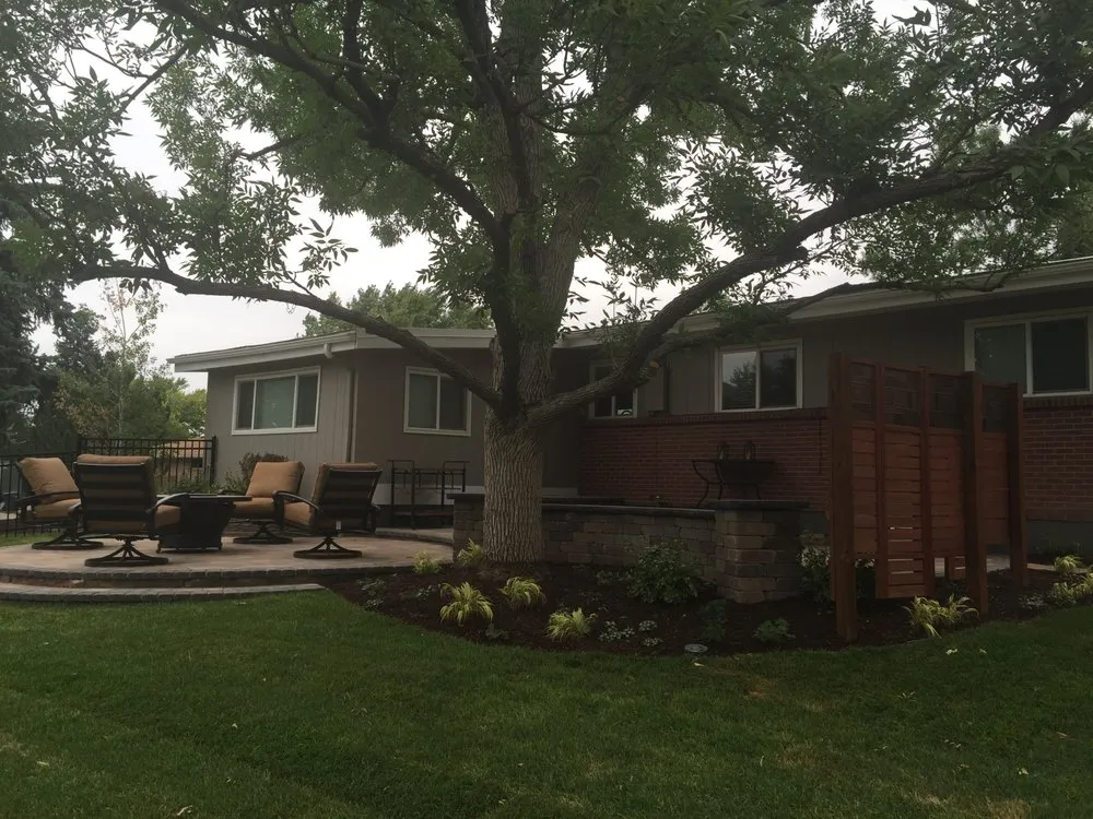 Top-rated lawn mowing service experts serving Lakewood, CO - Diggable Designs Landscape & Gardening