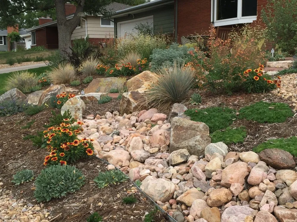 Affordable yard maintenance experts serving Lakewood, CO - Diggable Designs Landscape & Gardening