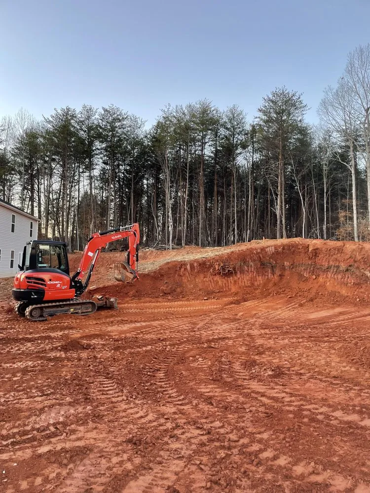 Top-rated yard maintenance experts serving Cornelius, NC - Diggin Carolina