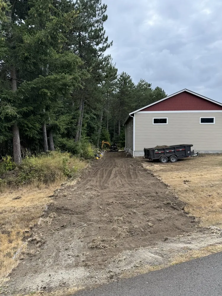 Reliable landscape design in Yelm, WA by Diggin it Construction