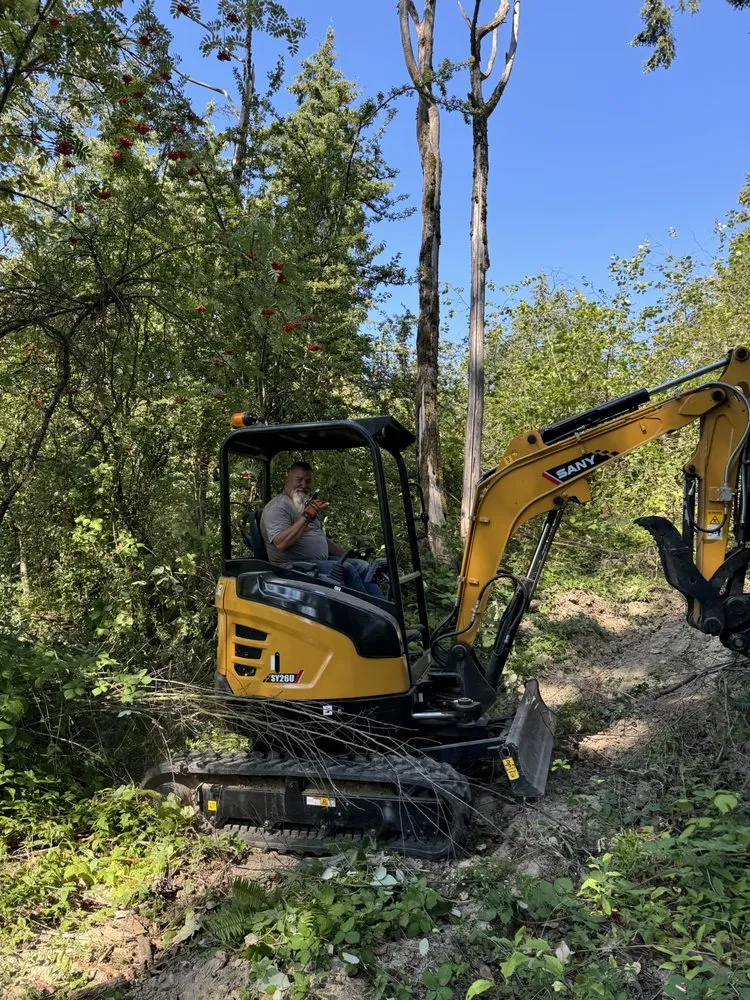 Affordable landscape installation for beautiful yards across Yelm, WA - Diggin it Construction