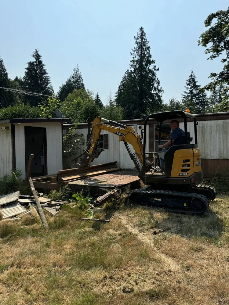 Local yard maintenance in Yelm, WA - Diggin it Construction