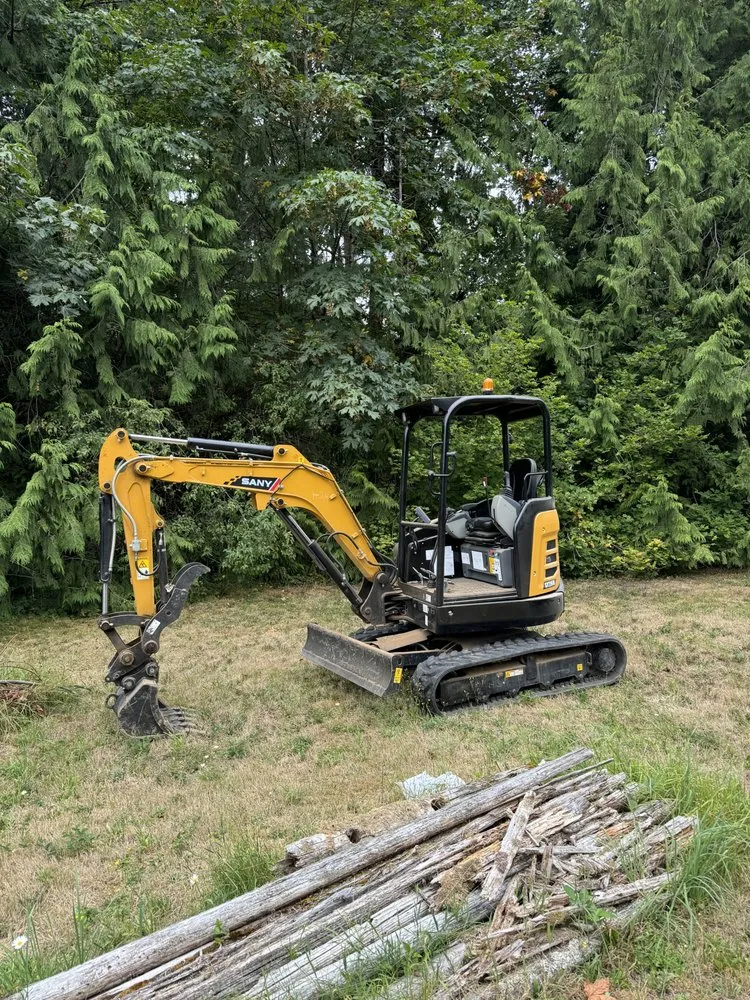 Reliable landscaping services near you in Yelm, WA by Diggin it Construction