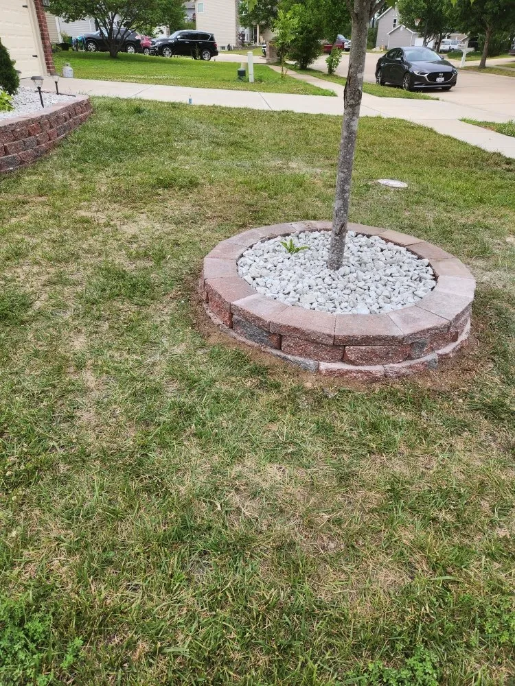 Top-rated landscaping services in Moscow Mills, MO by Diggin It Landscapes