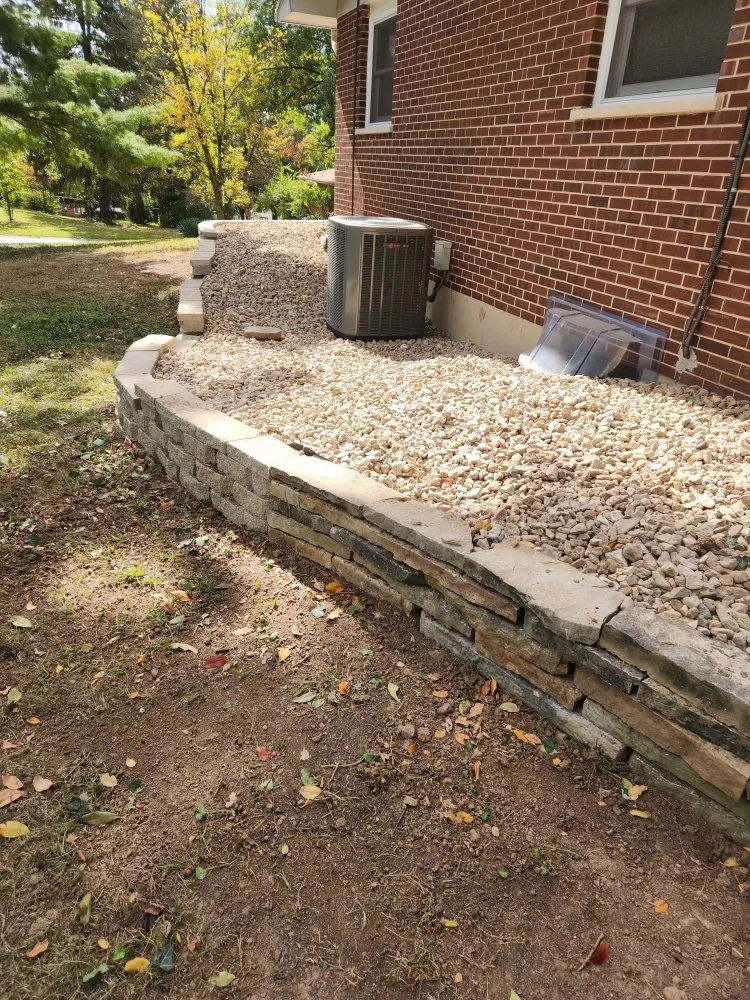 Custom yard maintenance in Moscow Mills, MO - Diggin It Landscapes