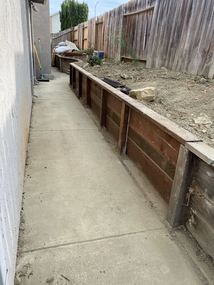 Top-rated lawn mowing service with custom design across Vallejo, CA - Diggs Construction And Landscape