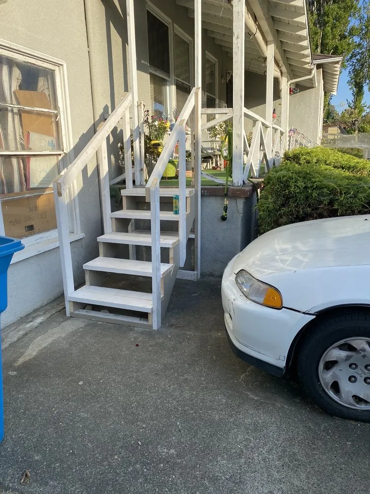 Affordable lawn mowing service in Vallejo, CA by Diggs Construction And Landscape