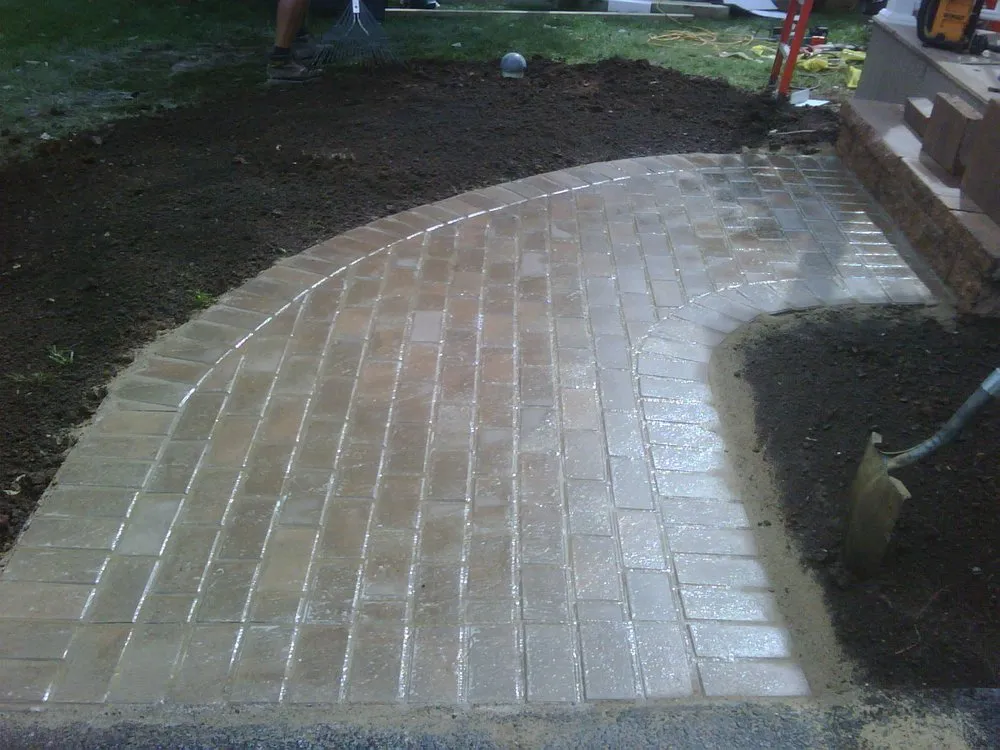 Top-rated yard cleanup service with custom design in Collegeville, PA by Diginto Landscaping