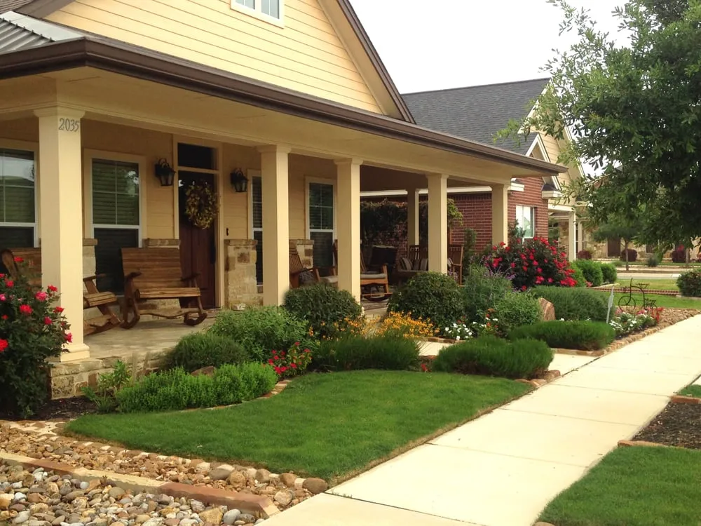 Affordable lawn mowing service for year-round maintenance across New Braunfels, TX - Digital Leaf Design