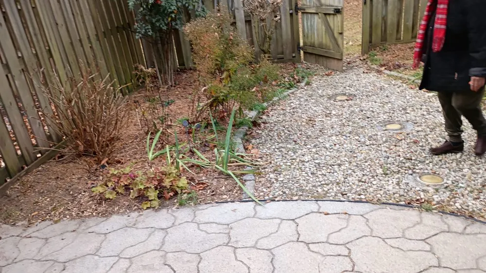 Custom outdoor landscaping experts serving Sterling, VA - Dilber Martinez Lawn and More