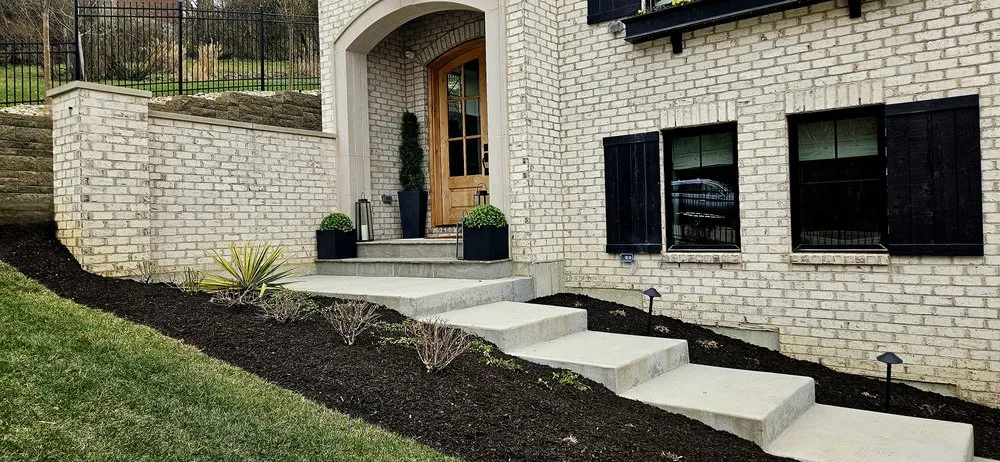 Affordable residential landscaping in Dayton, OH by Diligent Landscaper