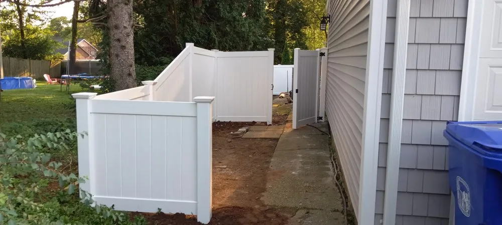 Custom lawn care service experts serving Plantsville, CT - Dill Landscaping & Fence