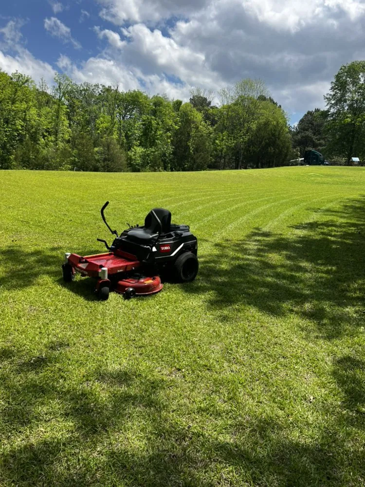 Top-rated outdoor landscaping for homes across Pontotoc, MS - Dillards Lawn Mowing
