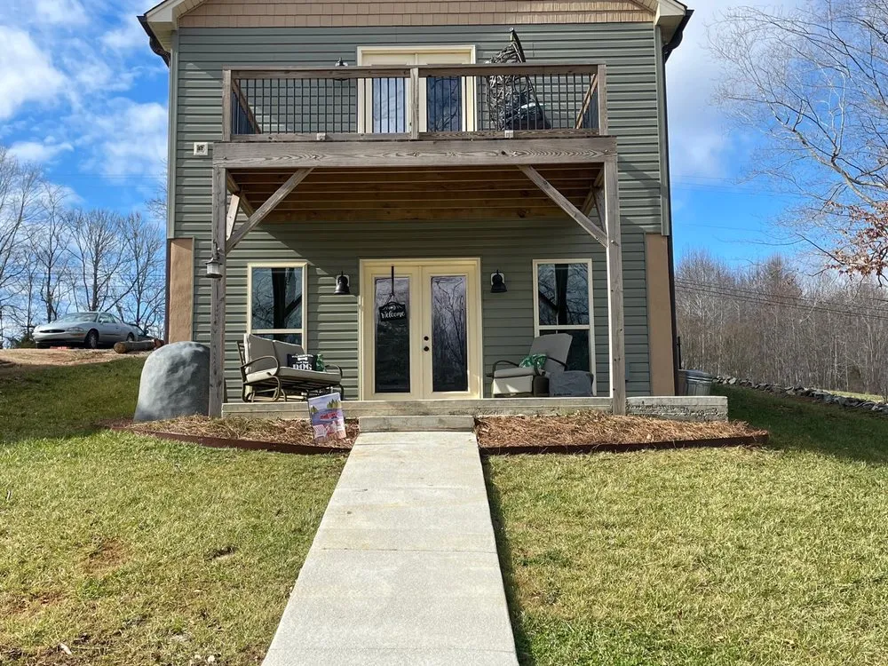 Local landscape design experts serving Sophia, NC - Dillon's Landscaping Service