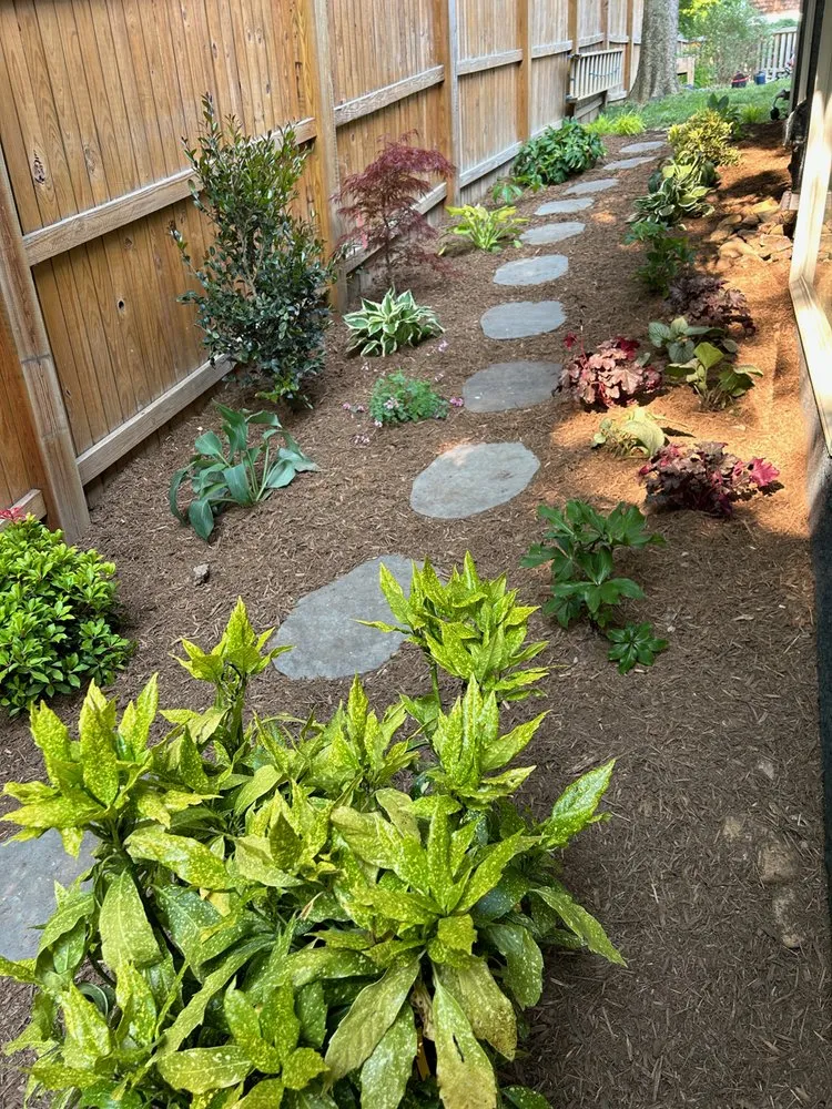 Custom outdoor landscaping experts serving Dunkirk, MD - DiMarco Landscape & Gardening