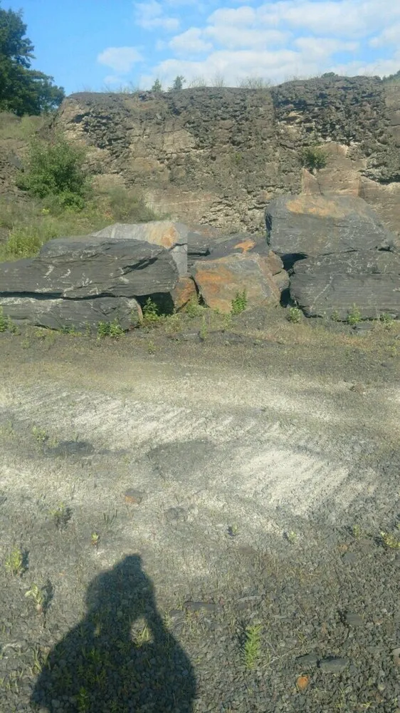 Local garden landscaping in Dingmans Ferry, PA - Dingmans Ferry Stone Quarry