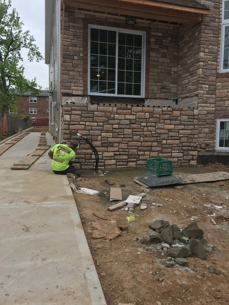 Reliable garden landscaping in Staten Island, NY by Dino & Sons Construction