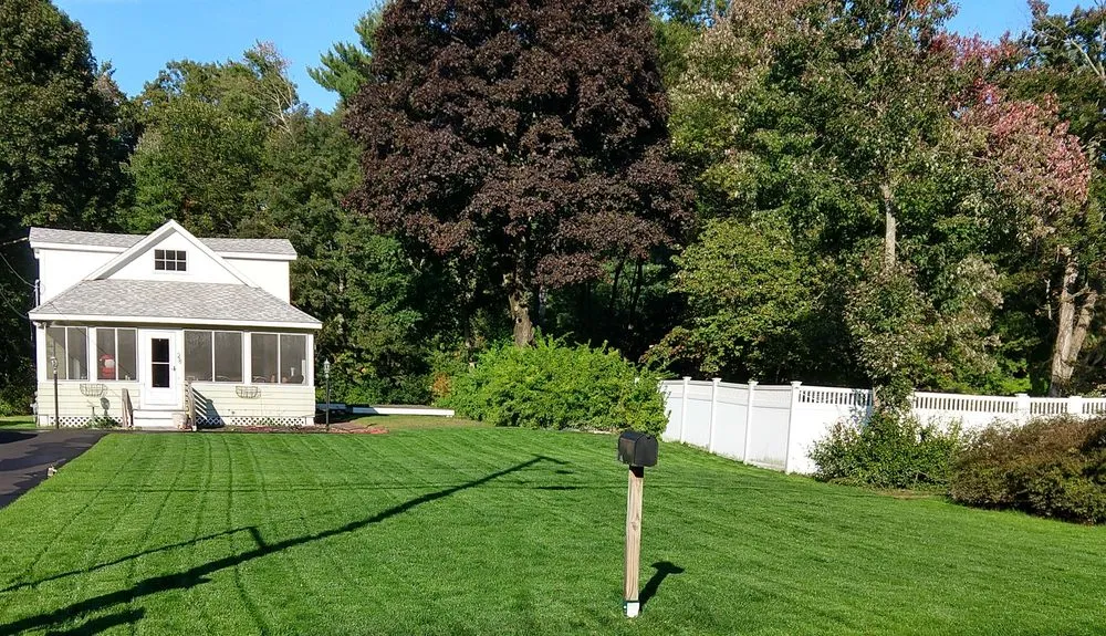Professional residential landscaping experts serving Billerica, MA - Dinsmore Brian J Landscaping