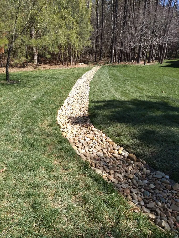Custom yard maintenance experts serving Manakin-sabot, VA - Direct Cut Lawn Tree Service